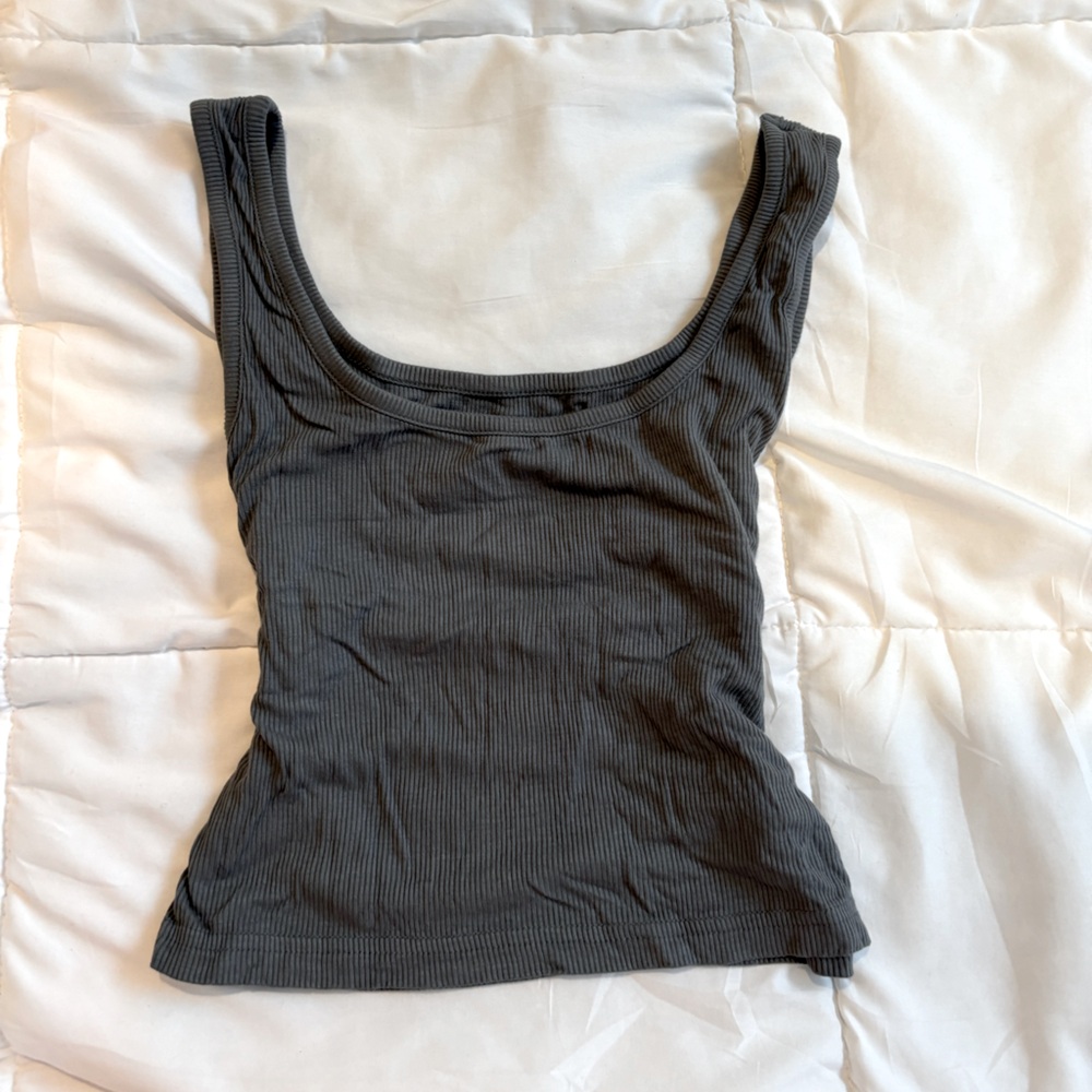dark green tank